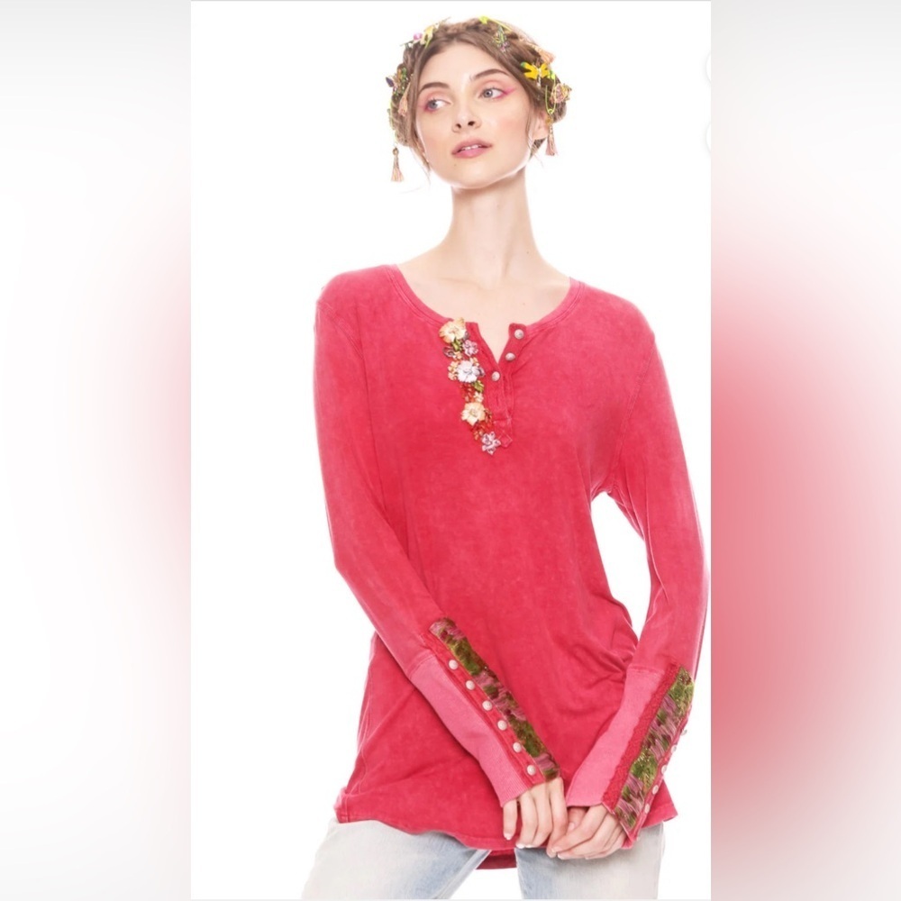 Aratta
Destination Crafted Knit Top size xl